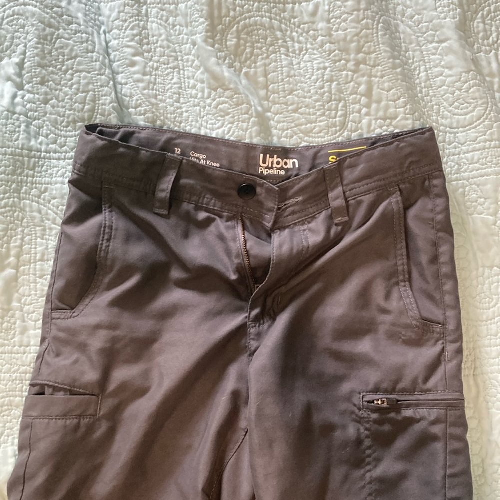 Boys Urban Pipeline size 12 cargo shorts grey